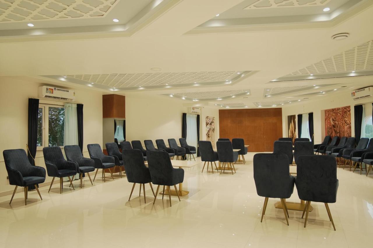 Hotel Ajmer Sheraton Bagian luar foto