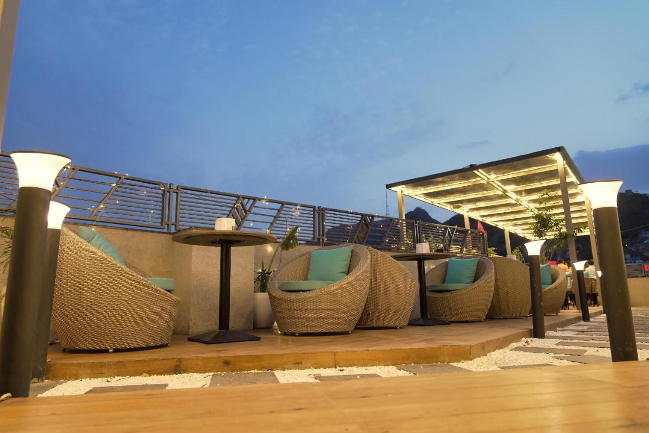 Hotel Ajmer Sheraton Bagian luar foto